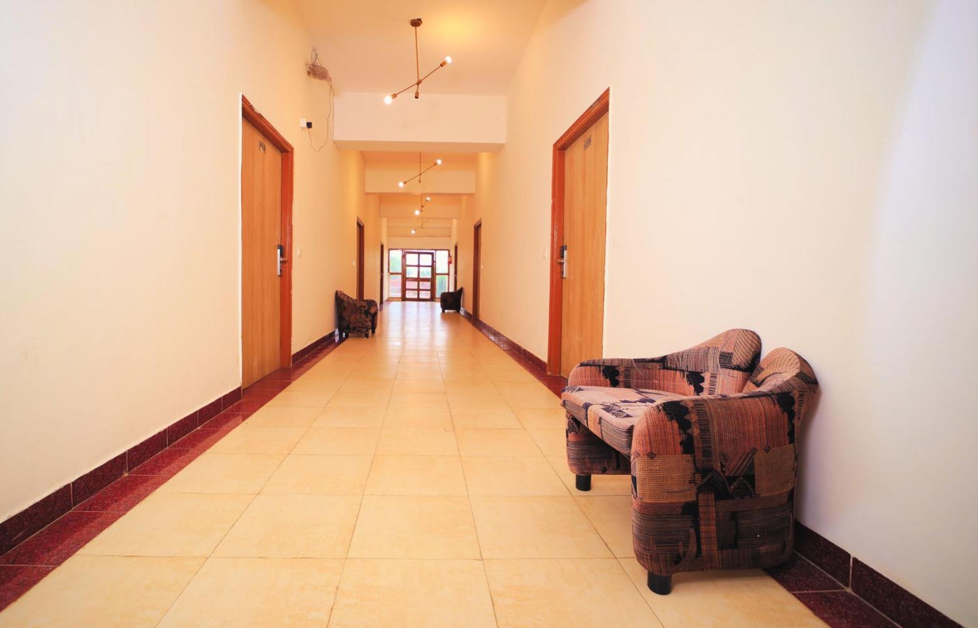Kenth Hari Resort Dhaulpur By Shrigo Hotels Bagian luar foto